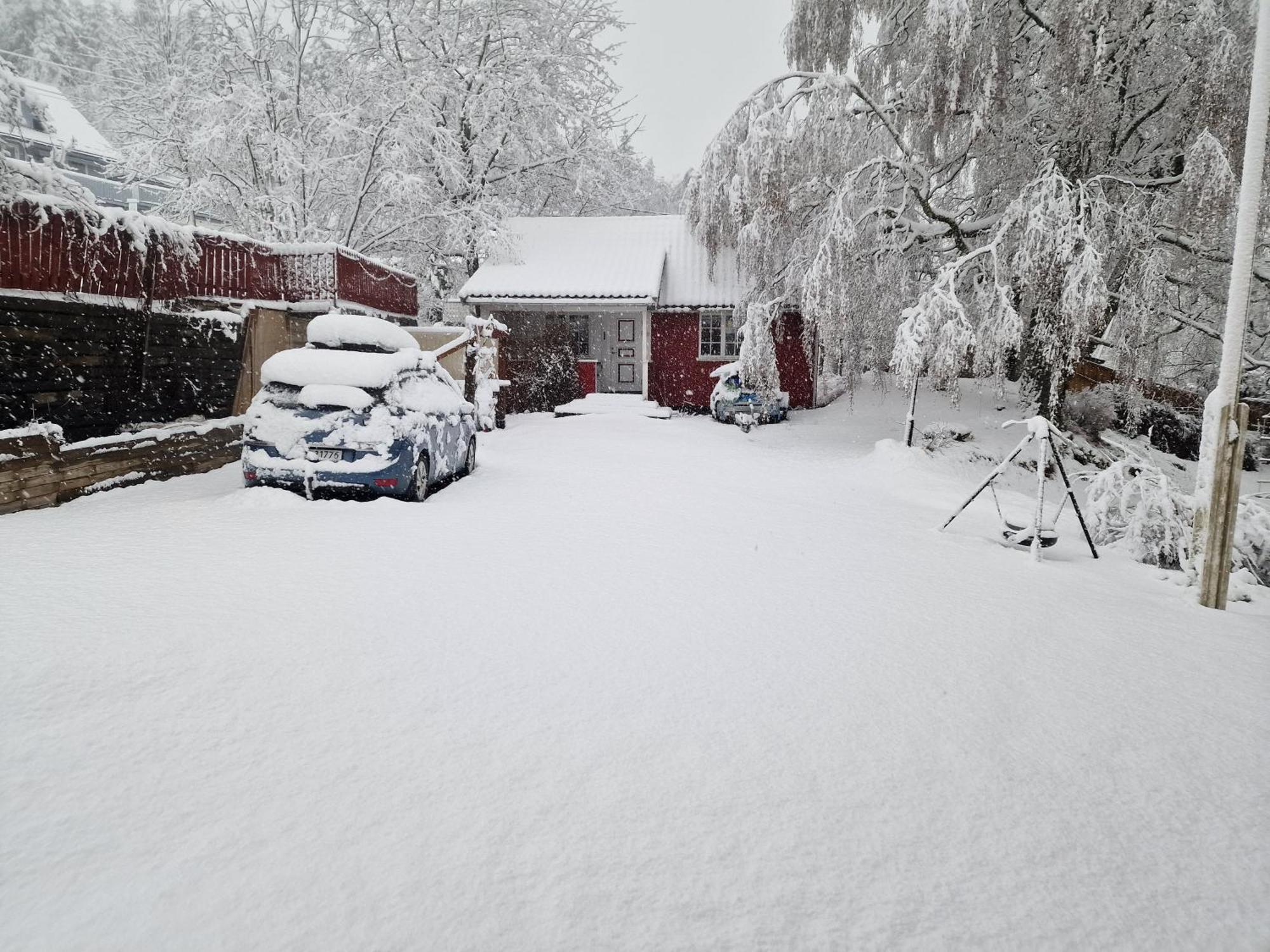 アスケー Koselig Anneks I Heggedal!ヴィラ エクステリア 写真